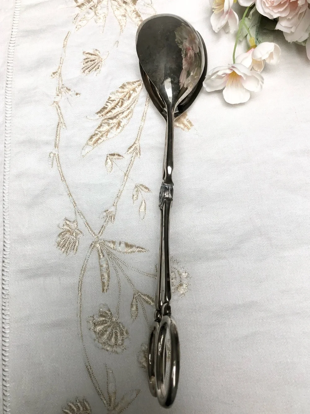 Vintage Elegant Silverplate Salad Serving One Handed Design Easy Use Tongs